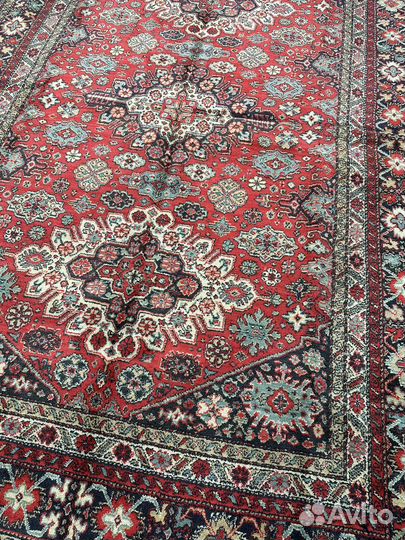 Ковер шерстяной