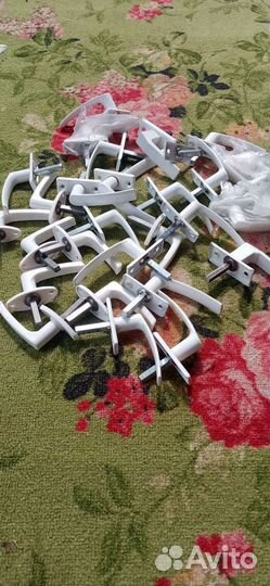 Ручка оконная с замком