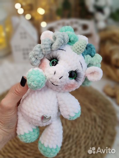 Единорог вязаный. ручной работы