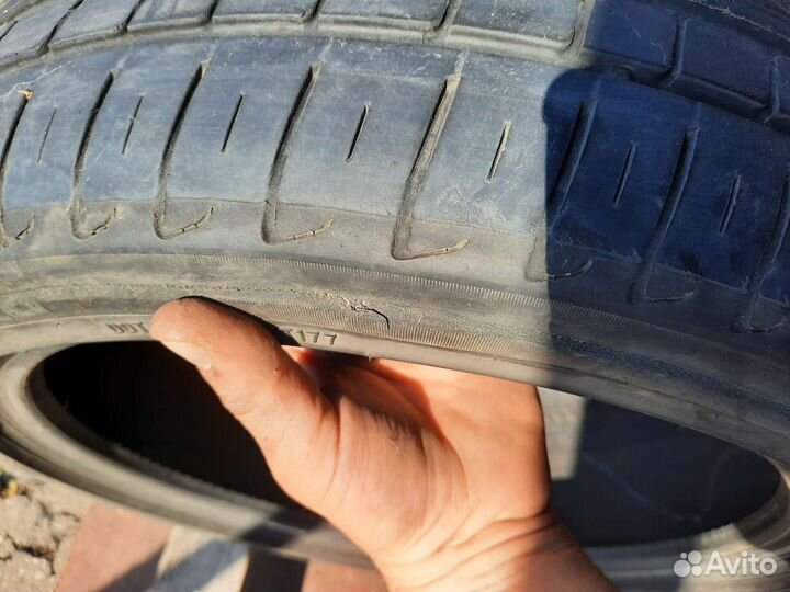 Pirelli Carrier 245/40 R18