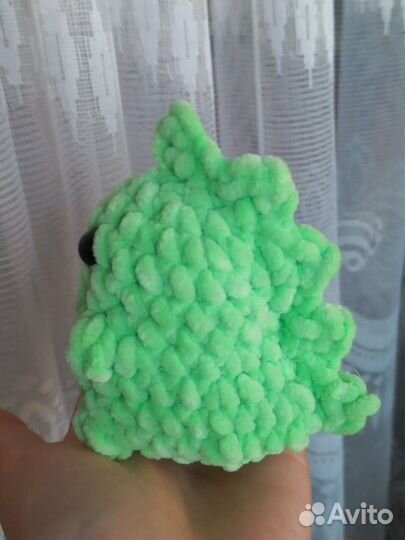 Вязаная игрушка динозавр амигуруми
