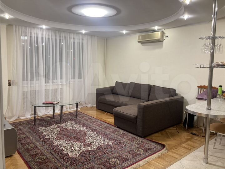 3-к. квартира, 64 м², 2/16 эт.