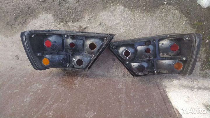 Задние фары Мерседес 124