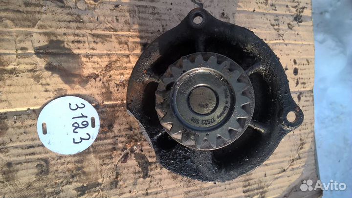 Iveco 500350798 Помпа водяная