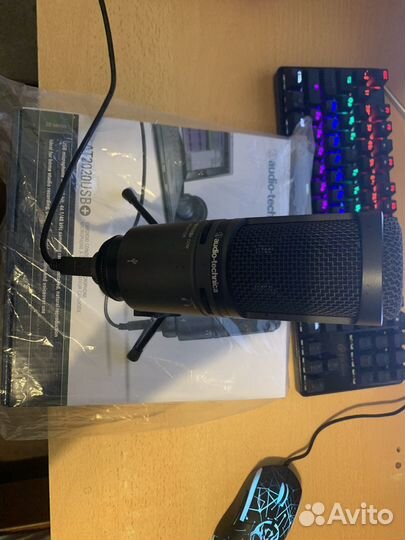 Микрофон студийный at2020isb+