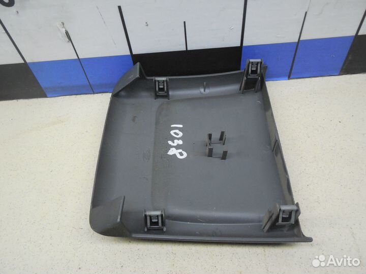 Накладка (кузов внутри) Focus II 2005-2008