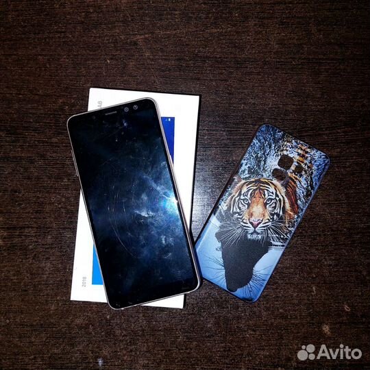 Samsung Galaxy A8 (2016), 3/32 ГБ