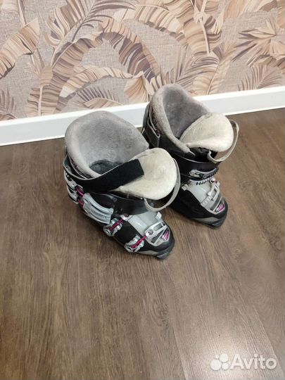 Горнолыжные ботинки
