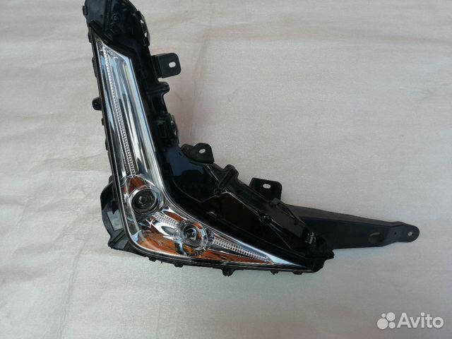 Противотуманка левая Lexus Lx 3