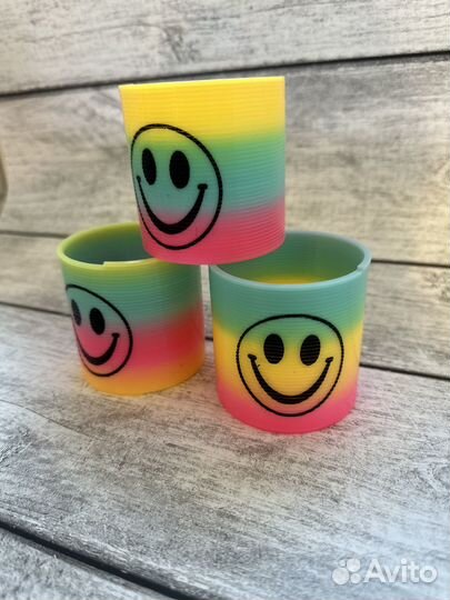 Игрушка пружинка антистресс