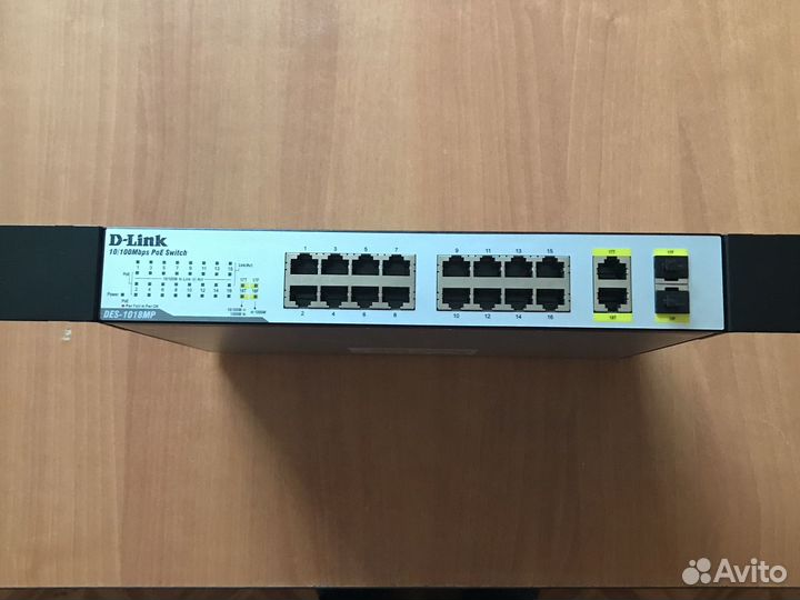 Коммутатор D - Link des1018