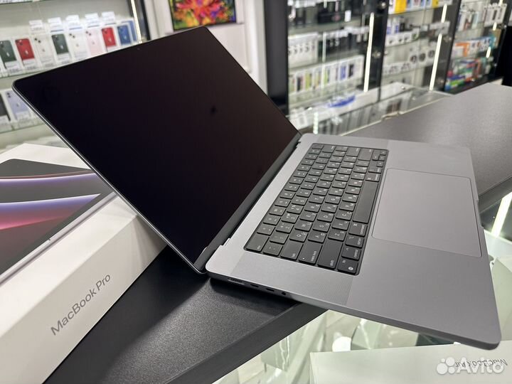 Apple MacBook Pro 16 m2 pro mnw83