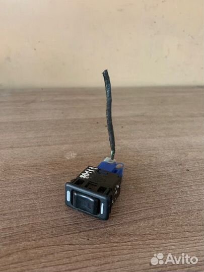 Кнопка обогрева сидений для Nissan Maxima