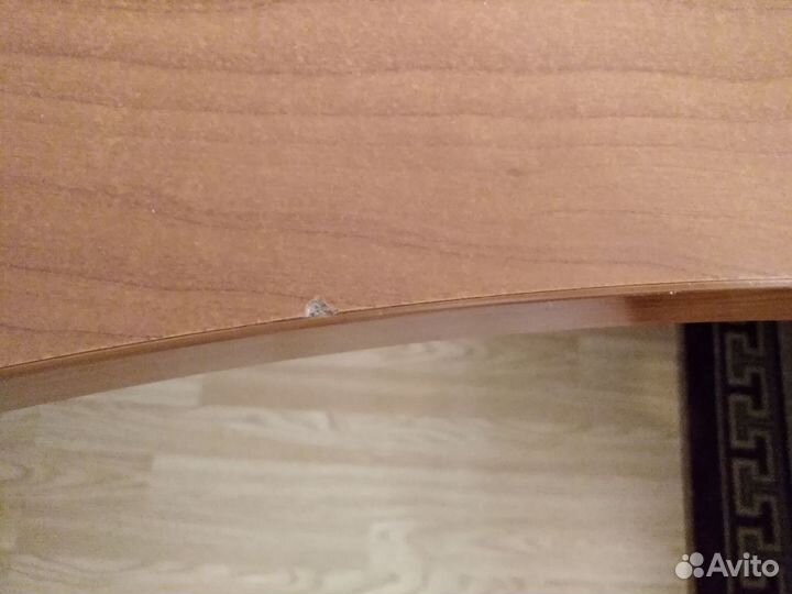 Письменный стол для школьника