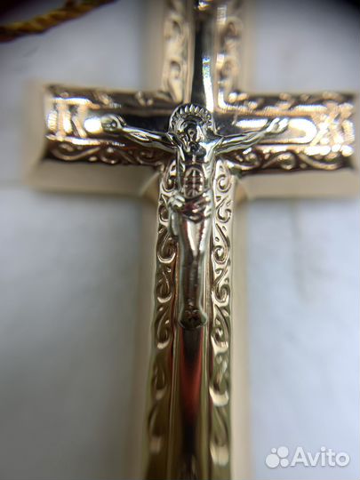 Золотой крест