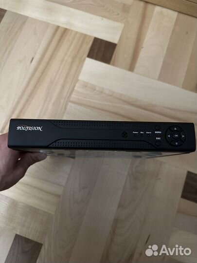 IP-видеорегистратор 16 каналов Polyvision