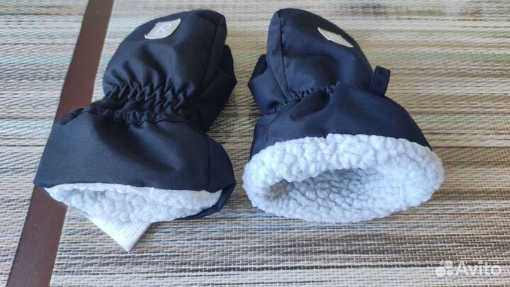 Варежки детские reima