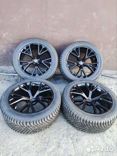 Зимние колёса на audi Q7 Q8 r 21 5x112 285/45/21