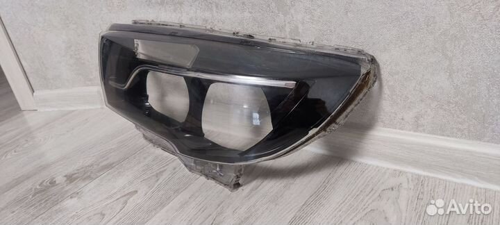 Стекло фары vesta