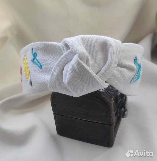 Ободок с вышивкой