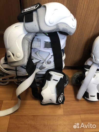 Роликовые коньки