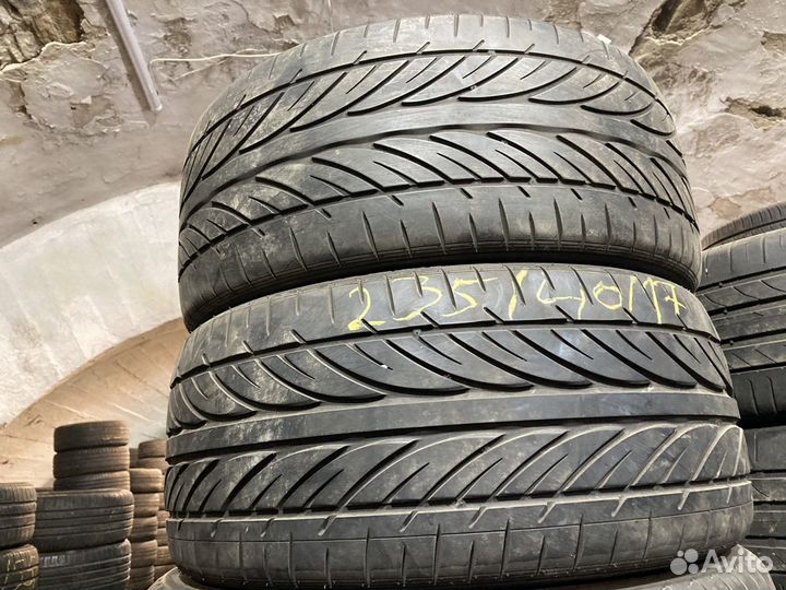 Hankook Ventus V12 Evo K110 235/40 R17