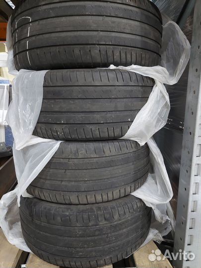 Michelin Pilot Sport 4 SUV 255/45 R19