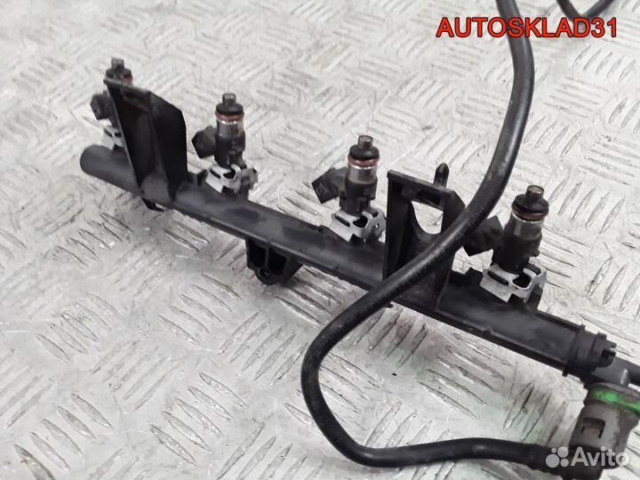 Форсунка инжекторная Renault Logan 8200292590