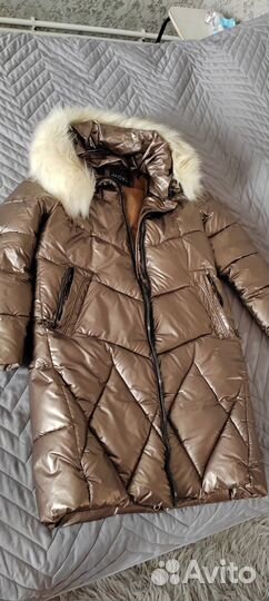 Зимний пуховик и сапоги