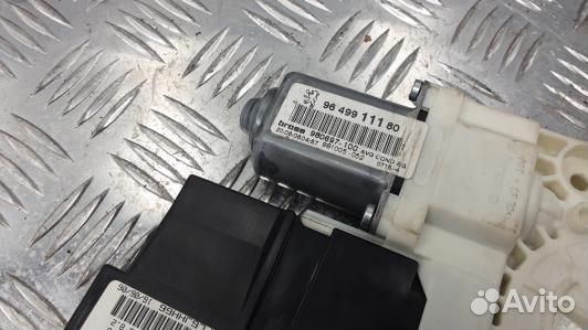 Моторчик стеклоподъемника переднего левого peugeot