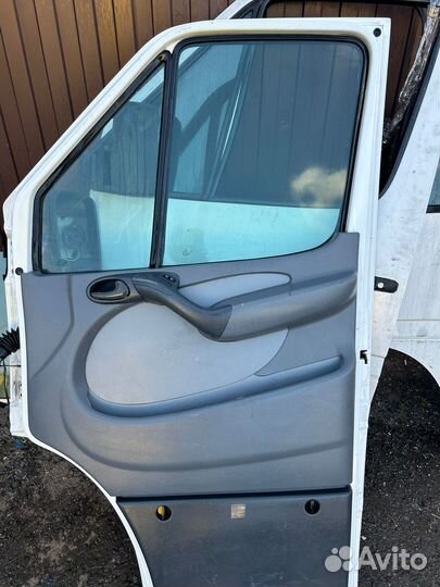 Двери на Mercedes Sprinter classic