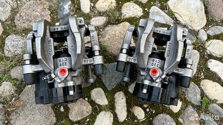 Суппорты зад 310 Golf7 R