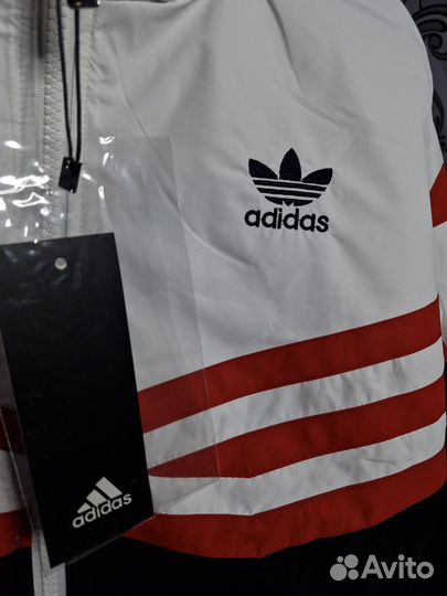 Куртка adidas весна/осень