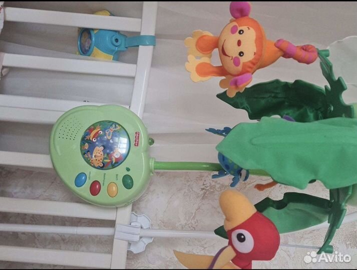Мобиль на кроватку fisher price