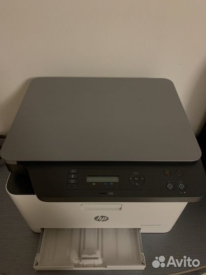 Принтер HP цветной