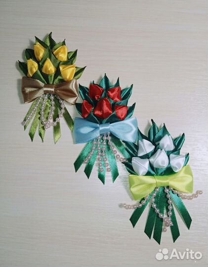 Брошь из лент