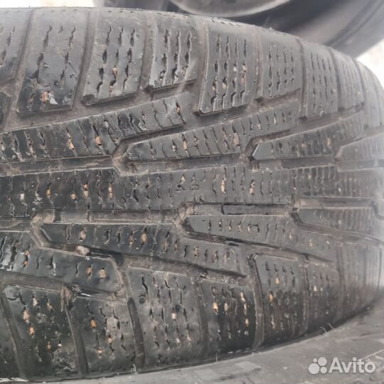 Nokian Tyres Hakkapeliitta R 235/60 R18