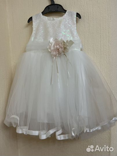 Платье нарядные для девочек 2-3 года