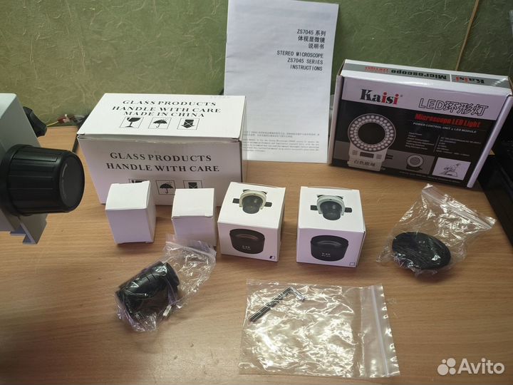 Микроскоп тринокулярный, полный комплект, новый