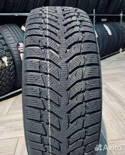 DoubleStar DW08 225/45 R17 94H