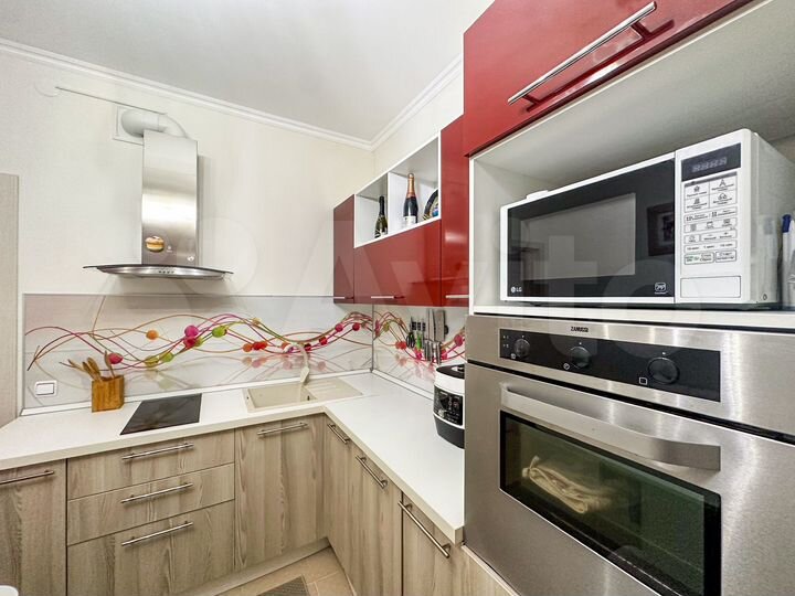 2-к. квартира, 53,7 м², 1/3 эт.