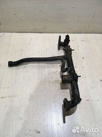 Трубка системы охлаждения Ауди A6 C5 2.8 AMX