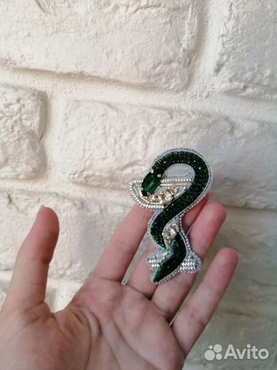 Брошь ручной работы