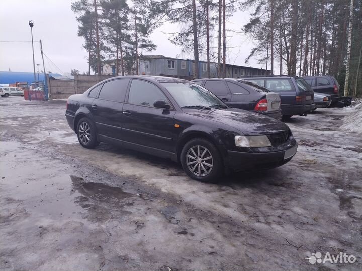Volkswagen Passat 1.8 МТ, 1997, 351 046 км