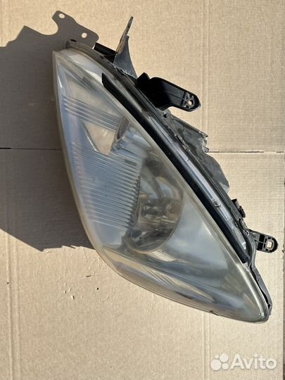 Фара левая Mitsubishi Lancer 9