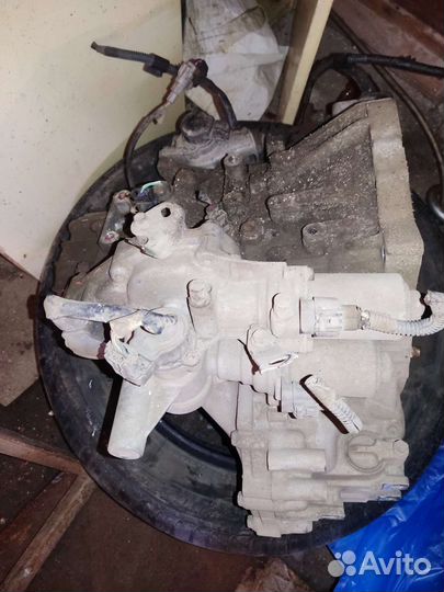 Коробку передач и селектор передач