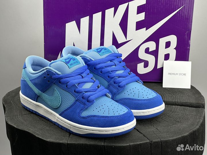 Кроссовки Nike Dunk Low SB Raspberry