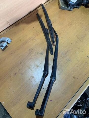 Поводок дворника правый Mitsubishi Lancer 10 4A91