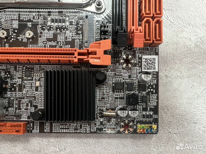 Мат плата с Intel Xeon E5-2650 v4 DDR4 16(2*8) гб