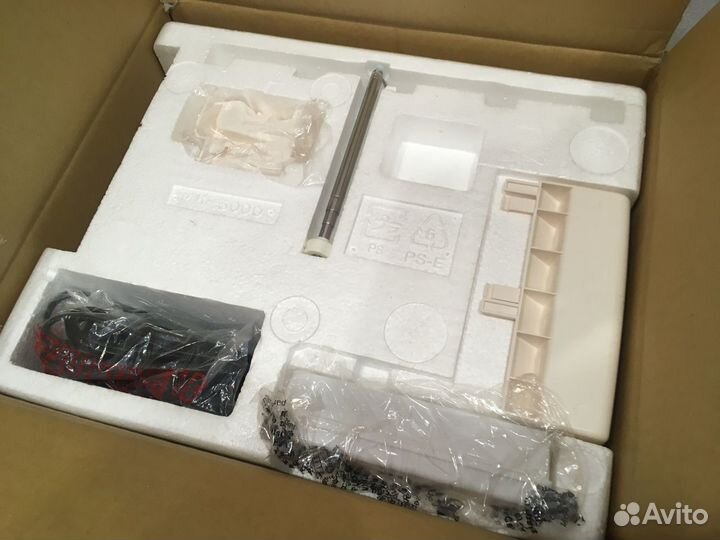 Оверлок (Коверлок) Singer 14T968DC 5ти нитевой